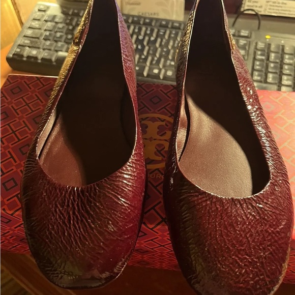 Authentic Tory Burch travel T Ballet crinkle shoes - Picture 2 of 8